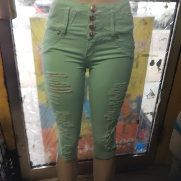 Capri - Picture 1 of 7